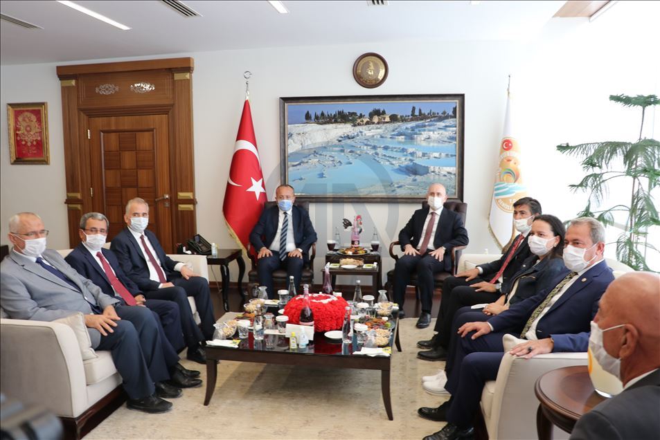 Ulaştırma ve Altyapı Bakanı Karaismailoğlu, Honaz Tünelinde incelemede bulundu