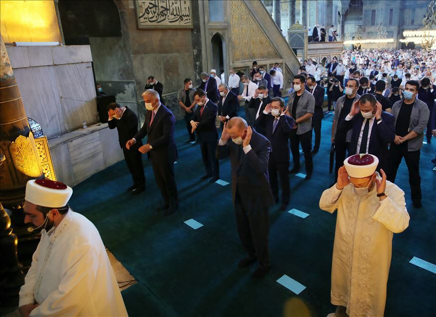 شرکت اردوغان در نماز جمعه