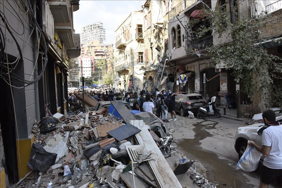 Kerusakan akibat ledakan di Pelabuhan Beirut