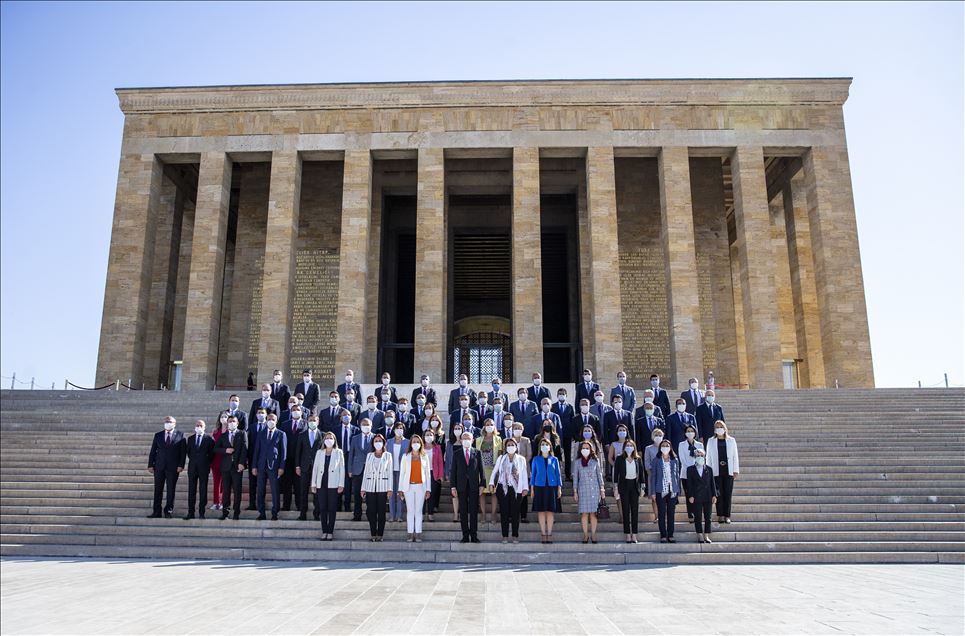 CHP Genel Başkanı Kılıçdaroğlu, Anıtkabir'i ziyaret etti