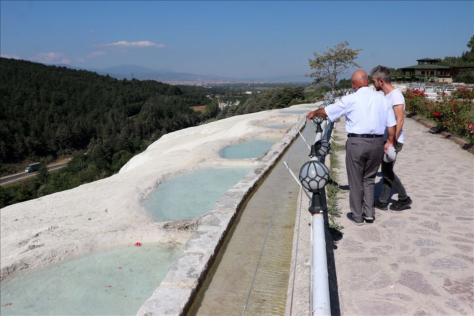 "Bolu'nun Pamukkalesi" Akkayalar Travertenleri cazibe merkezi haline geldi