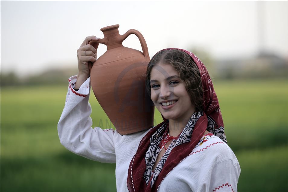 Edirne'de çeltik tarlası fotoğrafçılara doğal stüdyo oldu