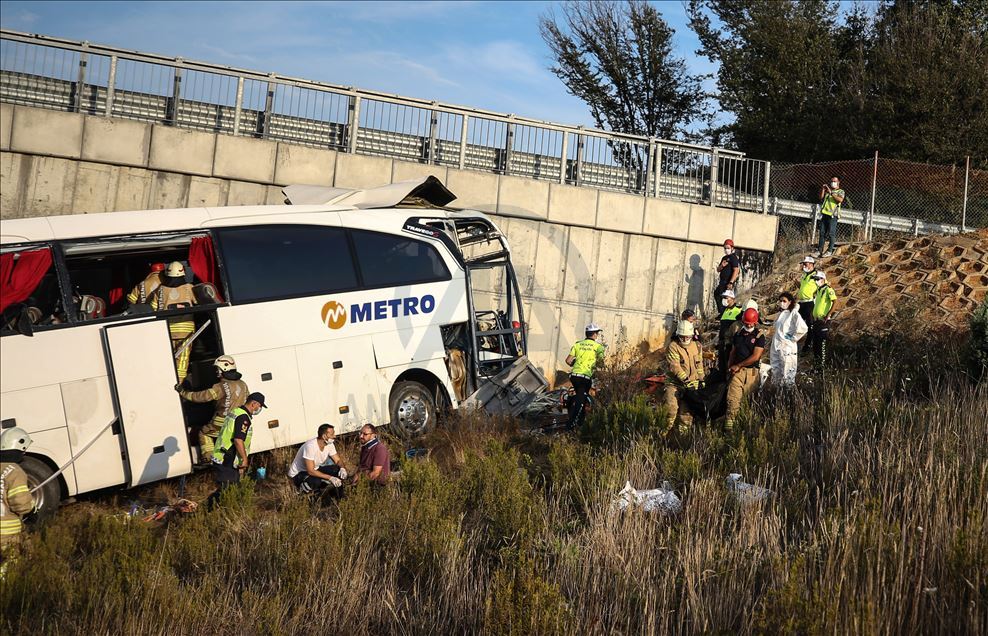 Kuzey Marmara Otoyolu’nda otobüs kazası