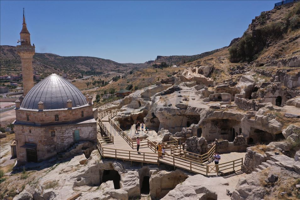 Historical slope settlement Kayasehir in Turkey's Nevsehir