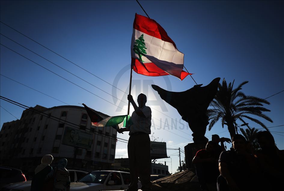 Manifestación en apoyo al pueblo libanés por parte de palestinos en la Franja de Gaza
