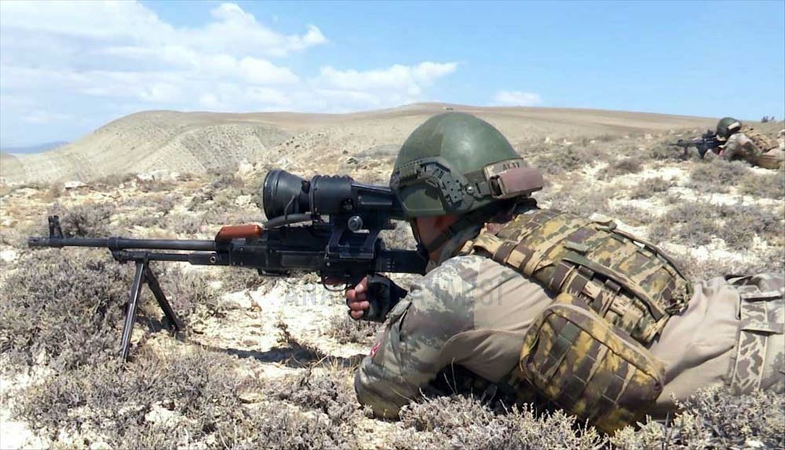 تواصل القوات التركية والأذربيجاني