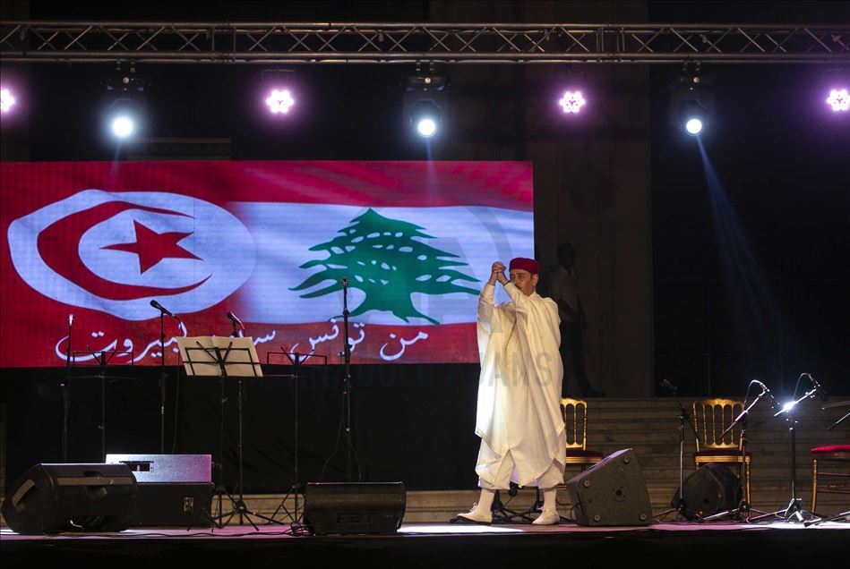 أحيا فنانون من بينهم التونسي لطفي ب