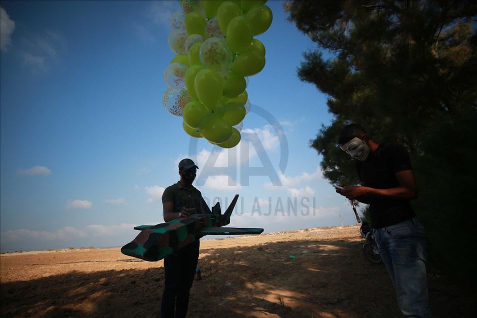 تواصل مجموعات شبابية فلسطينية، الخ