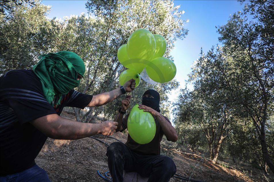 تواصل مجموعات شبابية فلسطينية، الخ
