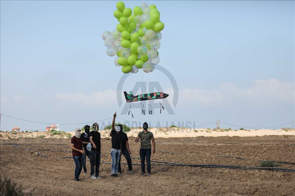 تواصل مجموعات شبابية فلسطينية، الخ