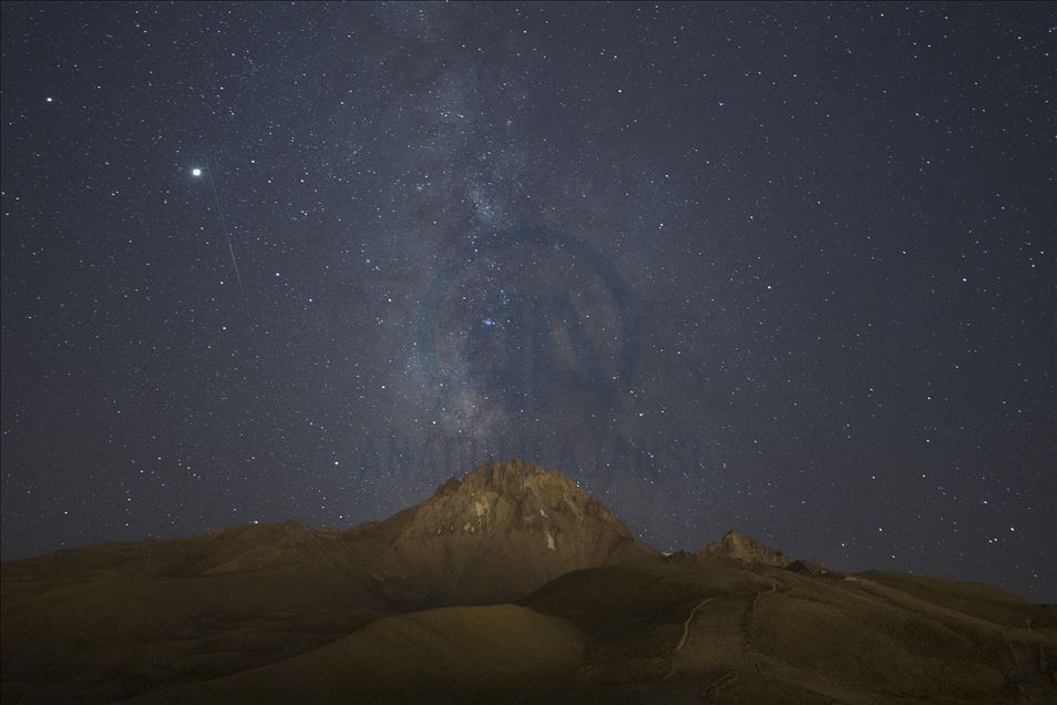 Meteor yağmurunu Erciyes Dağı'nda izlediler