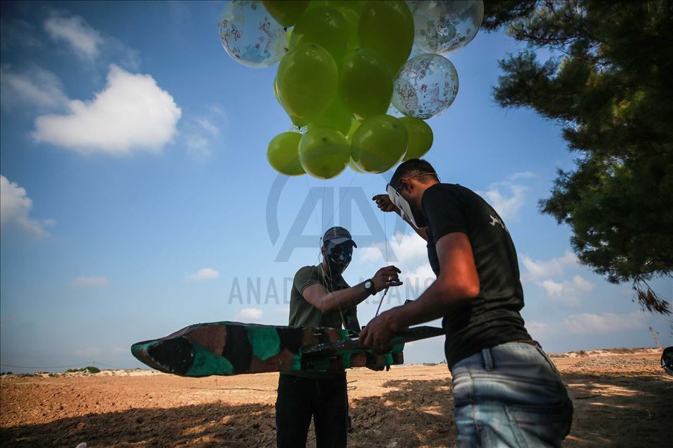 تواصل مجموعات شبابية فلسطينية، الخ