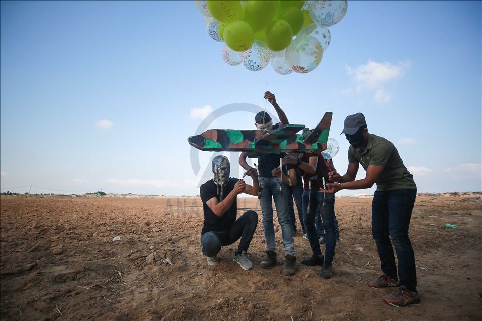 تواصل مجموعات شبابية فلسطينية، الخ