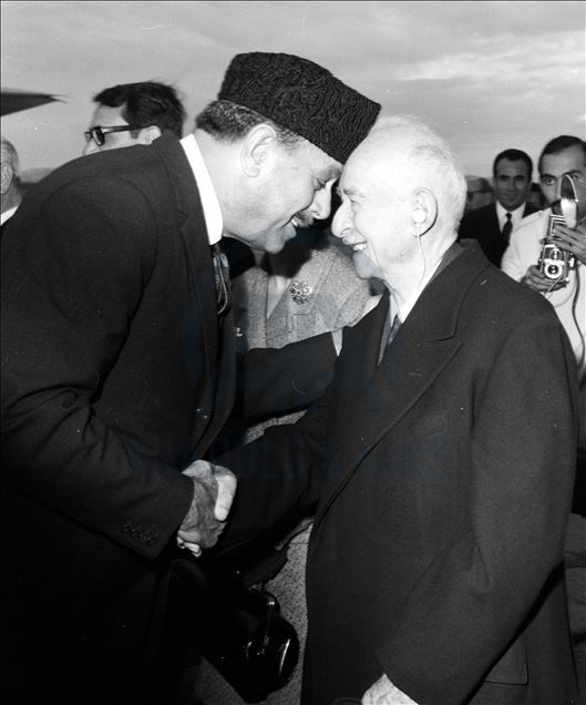 Turkish Prime Minister Ismet Inonu (Right) welcomed Pakistani President Ayub Khan (Left) during his official visit to Turkey in 1964.