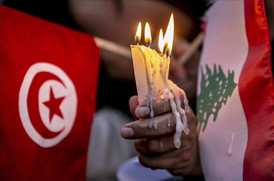 Tunus'ta Lübnan'a destek gösterisi