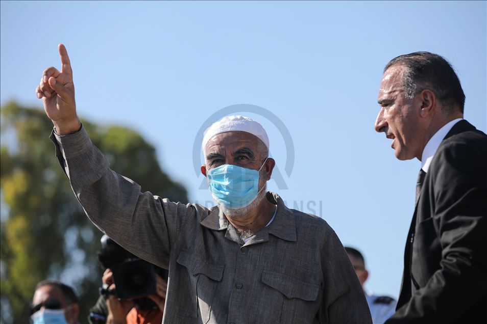 Şeyh Salah hapis cezasını çekmek üzere İsrail makamlarına teslim oldu