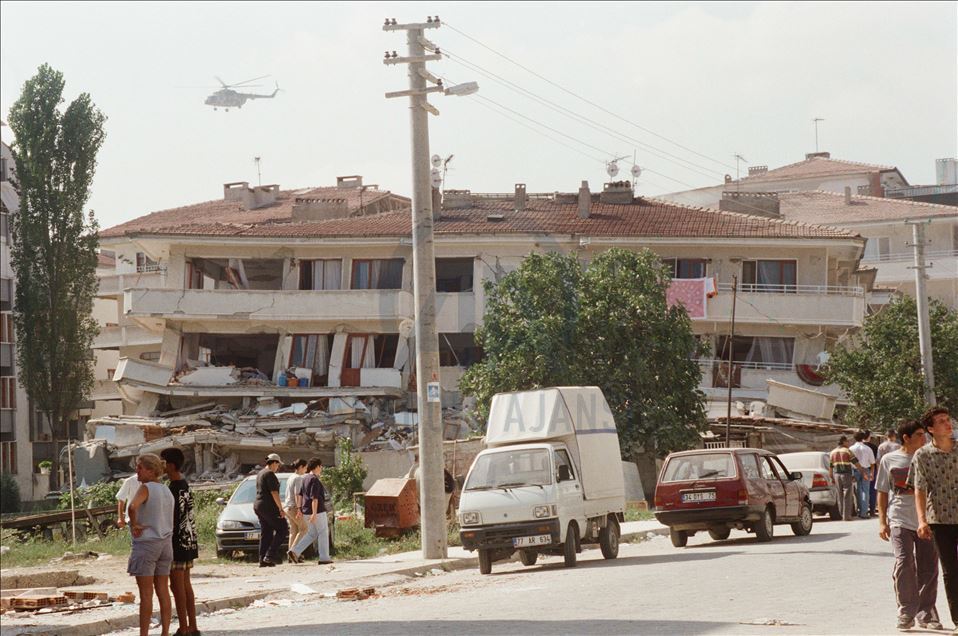 Arhivska fotografija - Jedan od najrazornijih zemljotresa u Turs