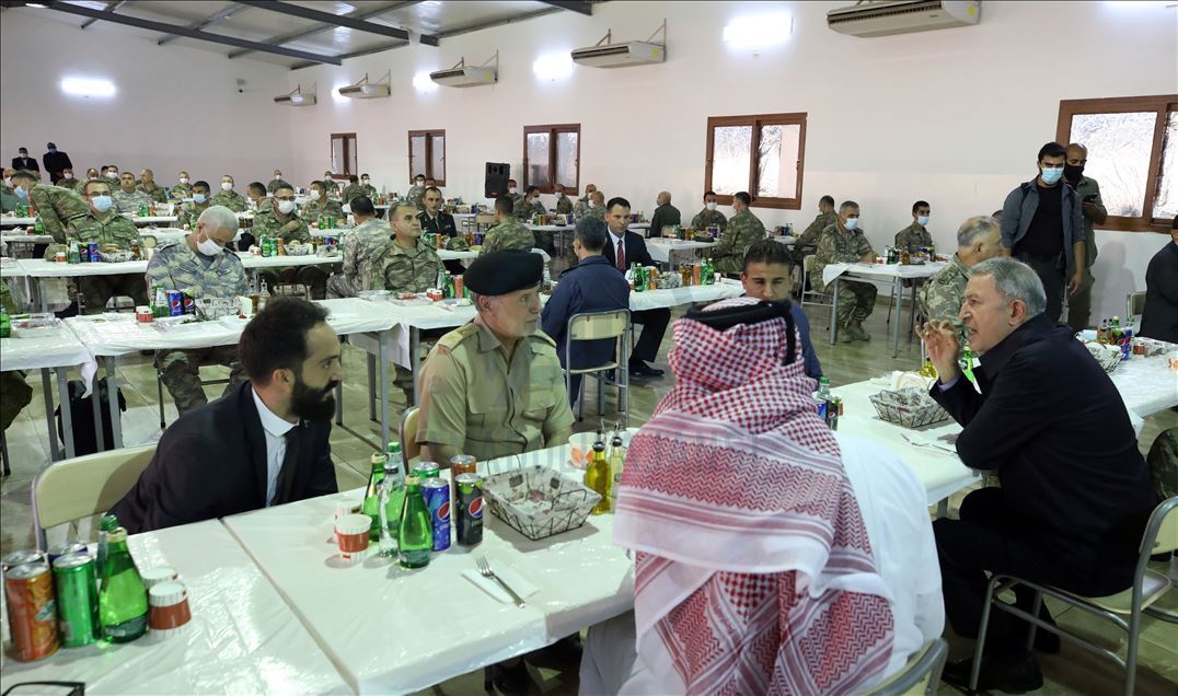 Bakan Akar ve Genelkurmay Başkanı Orgeneral Güler Libya'da