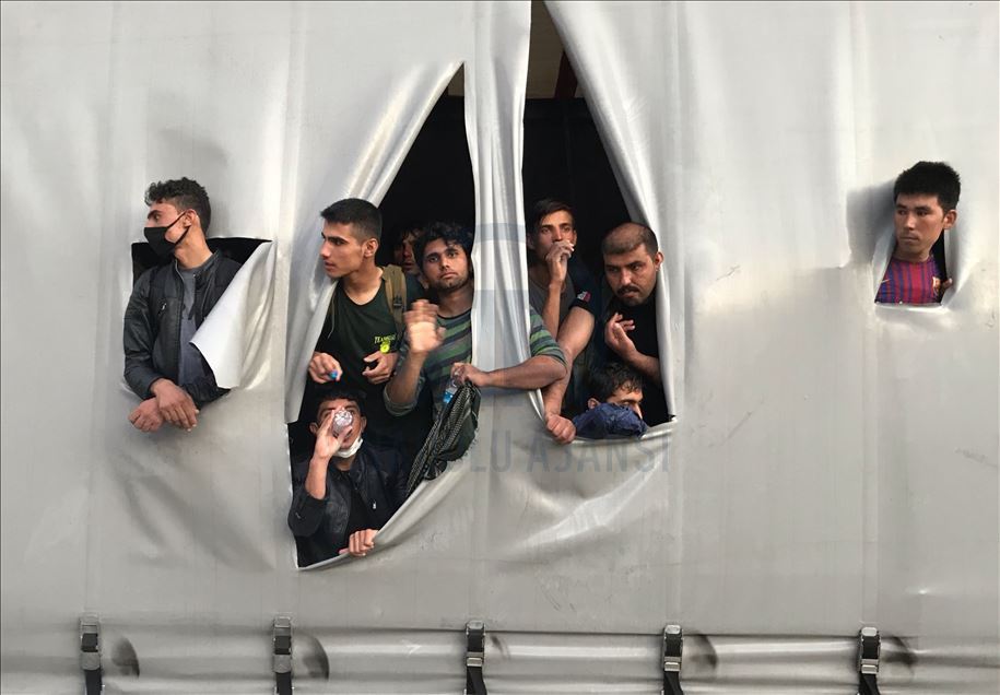 Polisi Turki temukan migran gelap di truk kontainer