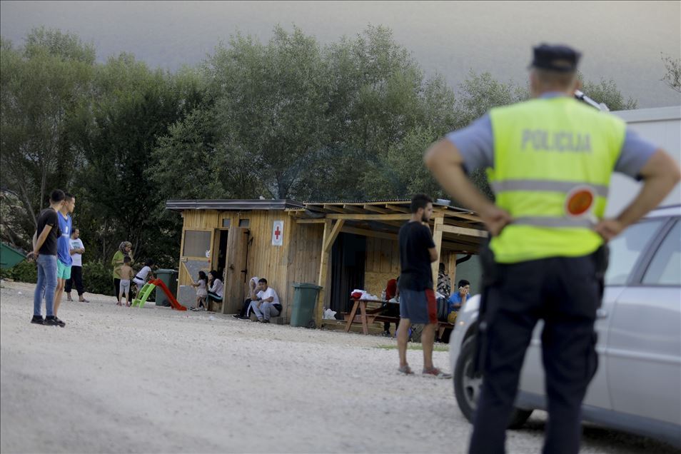 Ključ: Policija na terenu provodi nove mjere Kriznog štaba USK, migrantima ne dozvoljavaju ulazak u kanton
