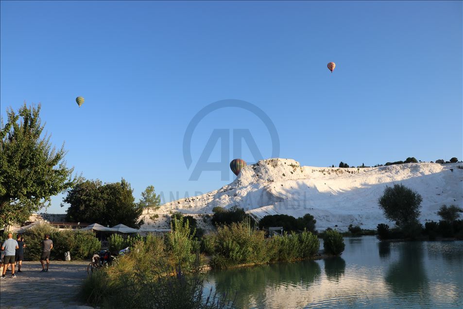 Turqi, balonat shfaqen përsëri ne qiell pas ndalesës disamujore