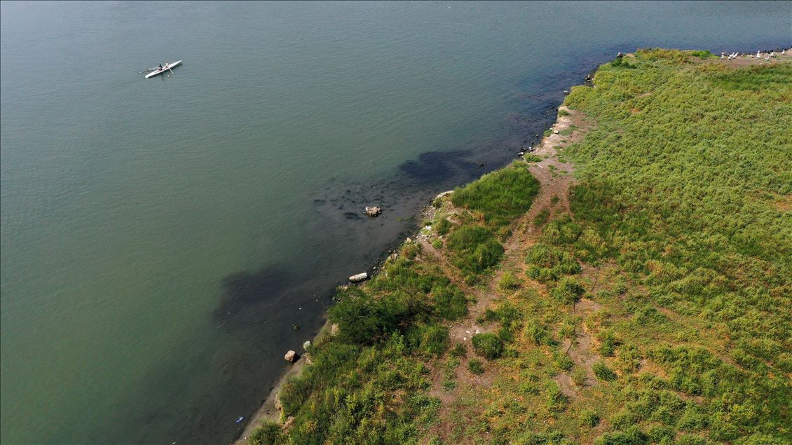 Haliç'te suyun renginin değişmesi