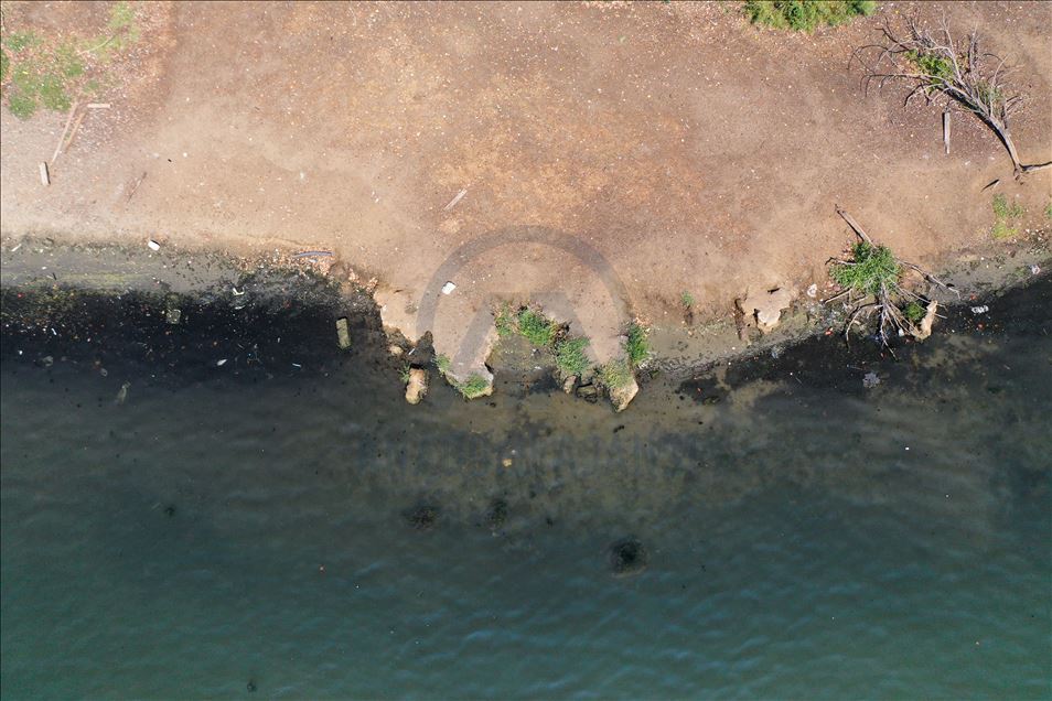 Haliç'te suyun renginin değişmesi