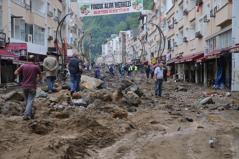 Turqi, 3 të vdekur nga përmbytjet në rajonin e Detit të Zi