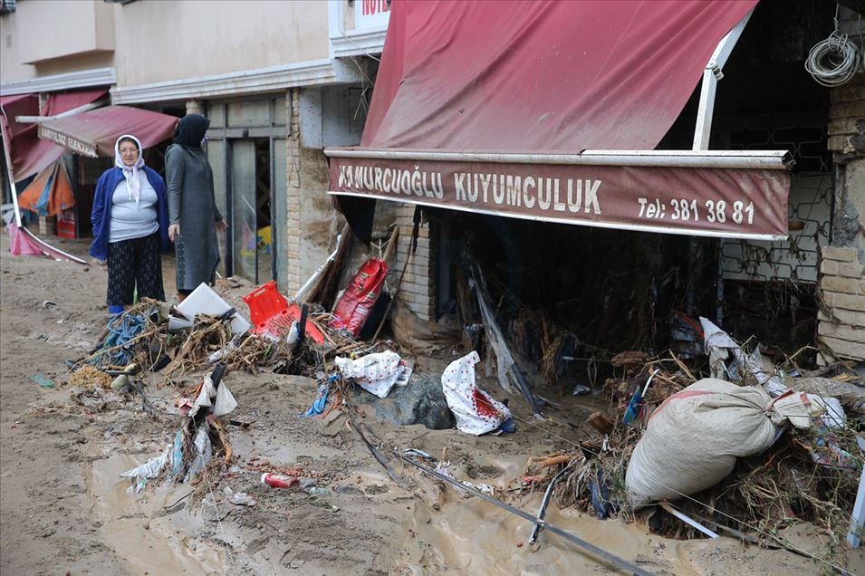 Turqi, 3 të vdekur nga përmbytjet në rajonin e Detit të Zi