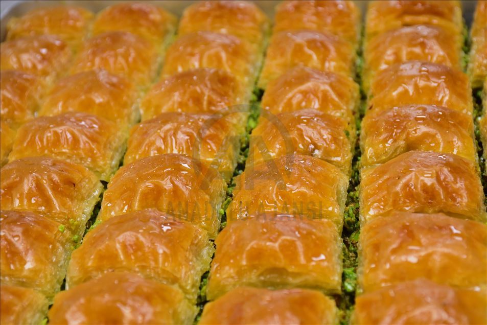 Gastronomi kentinin yeni tatlısı "tahinli" baklava