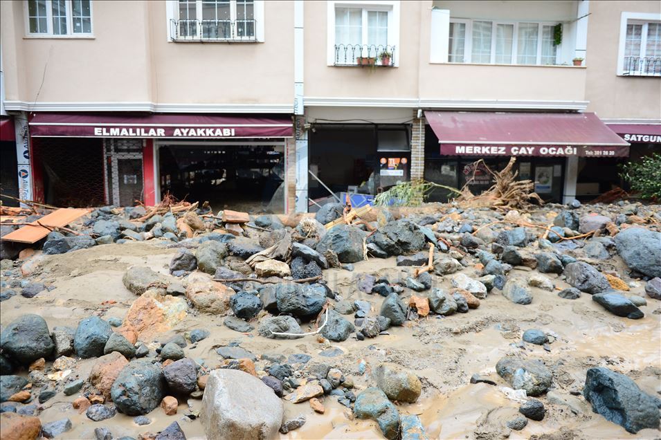 Heavy rain causes floods in Turkey's Giresun