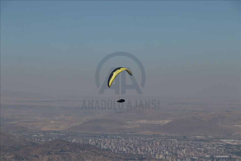Ali Dağı Yamaç Paraşütü Türkiye Mesafe Şampiyonası, Kayseri'de başladı
