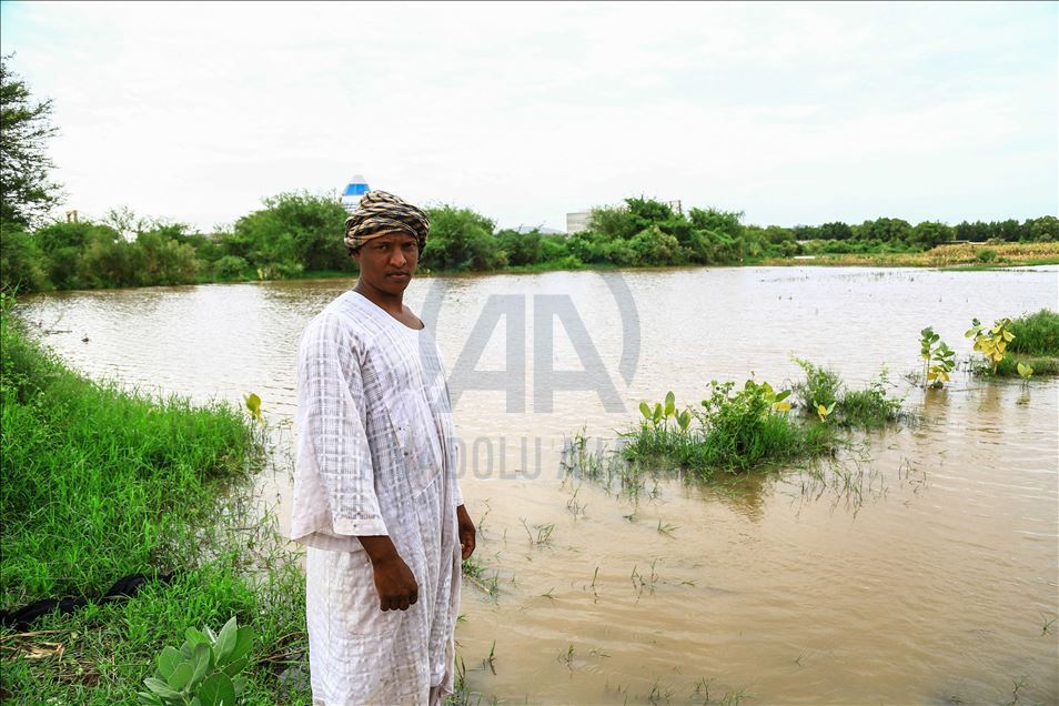 يأتي قدوم فصل الخريف في السودان، لت