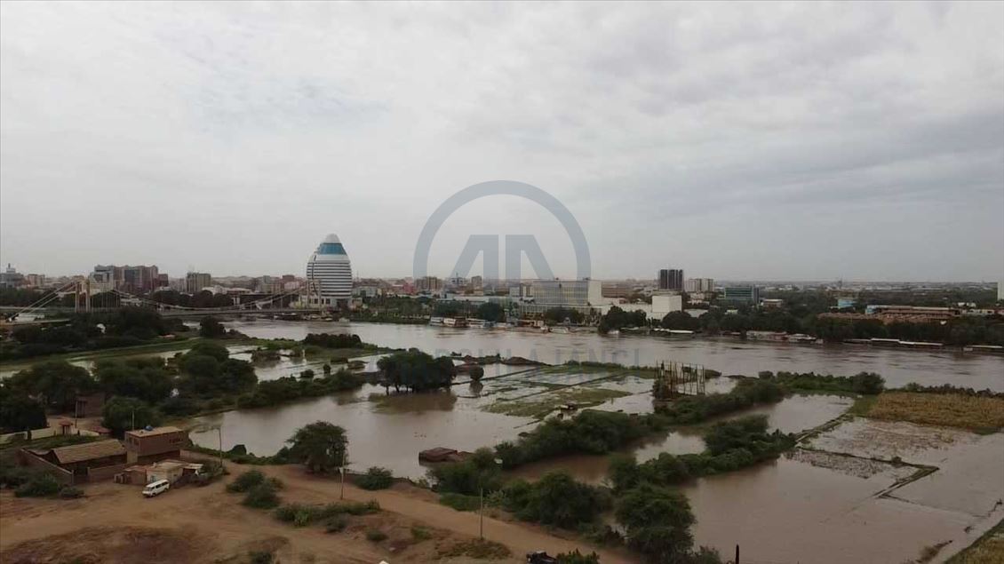 يأتي قدوم فصل الخريف في السودان، لت