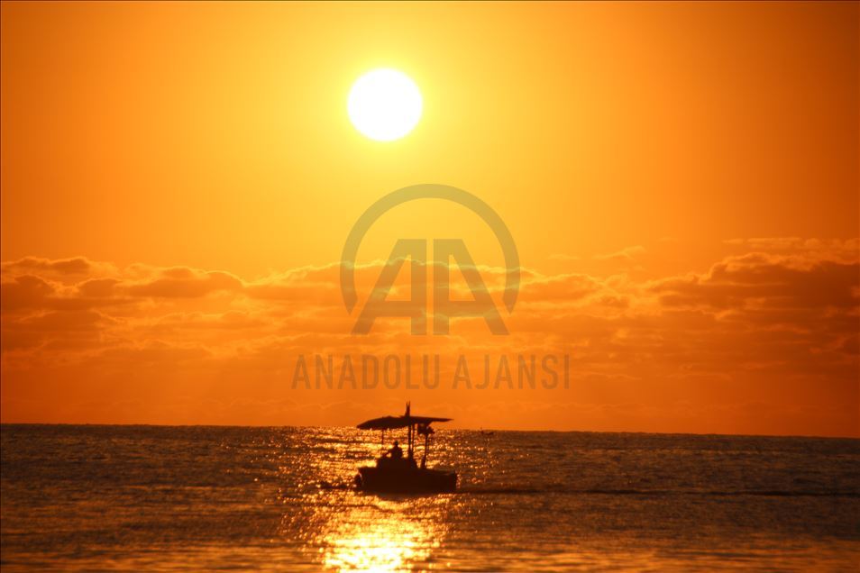 دیمەنی چرکەساتی خۆر ئاوابوون لە دۆزجە
