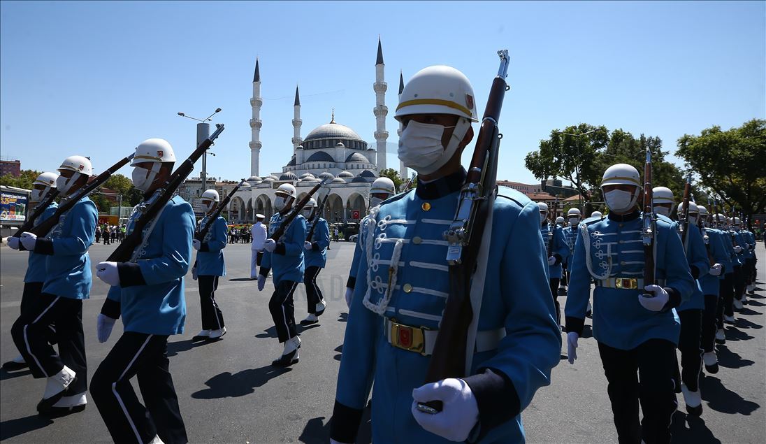 Başkentte 30 Ağustos Kortej Yürüyüşü