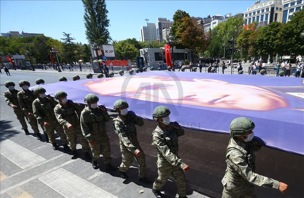 Başkentte 30 Ağustos Kortej Yürüyüşü