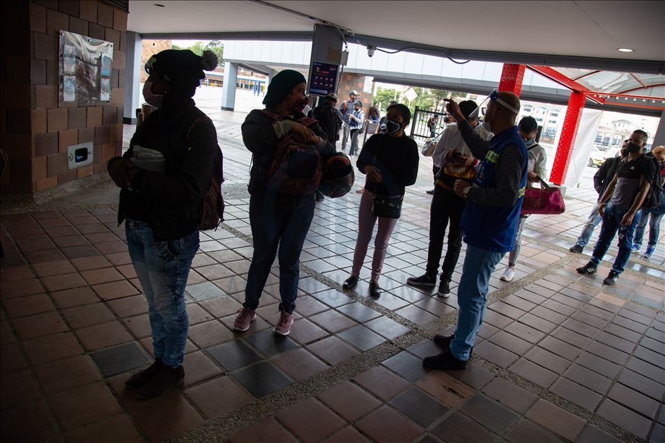 El terminal de transporte de Bogotá reactiva sus servicios al público durante la pandemia