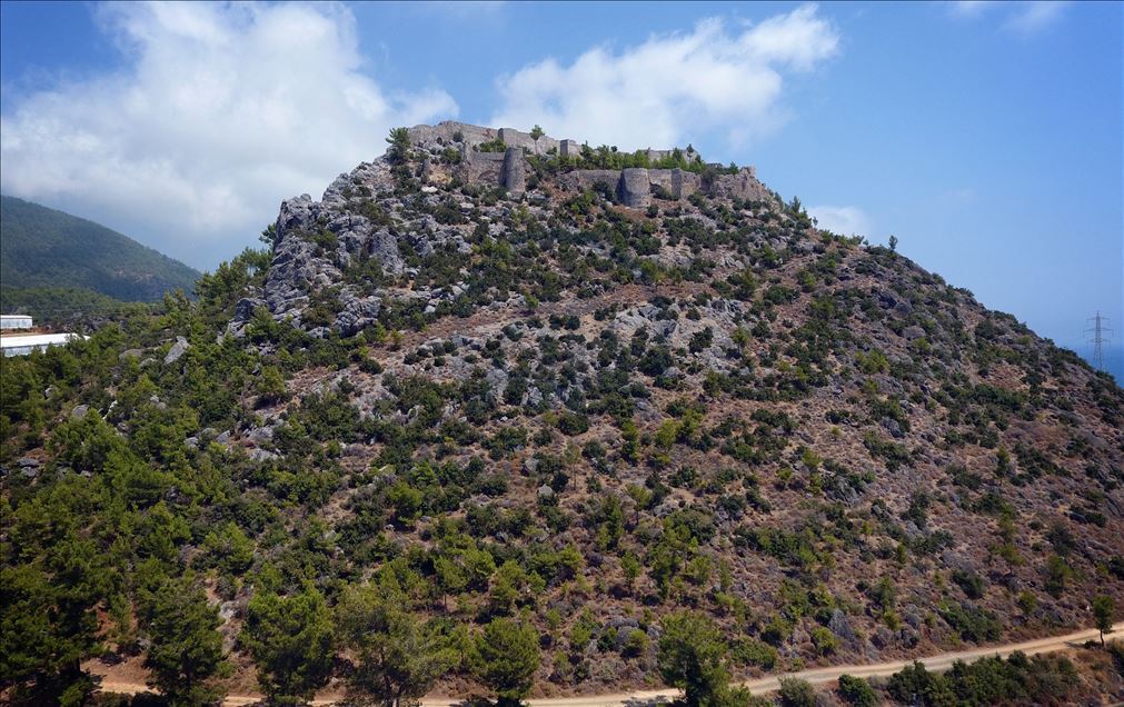 İmparatorlukların tarihi sığınağı "Softa Kalesi" turizme kazandırılıyor