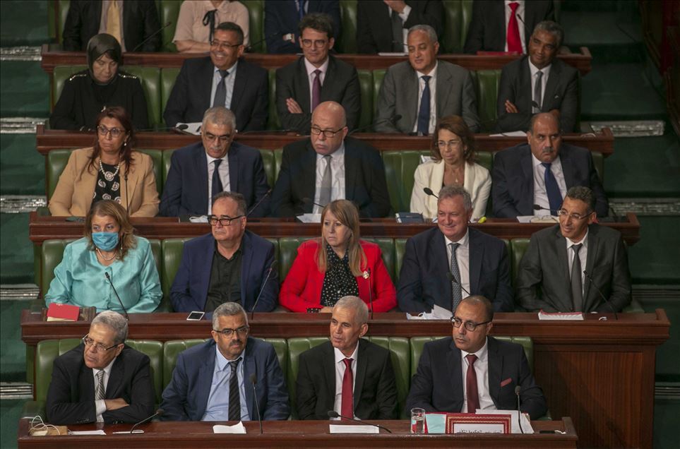صوّت البرلمان التونسي، في ساعة مبك
