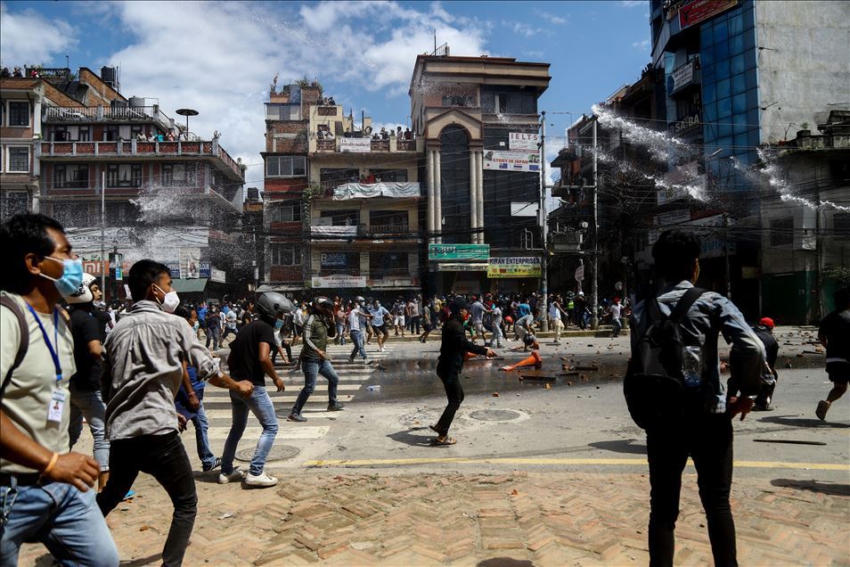Nepal, përleshje midis policisë dhe protestuesve ndaj masave anti-COVID-19