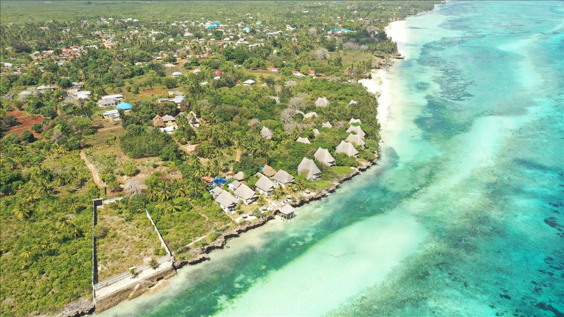 Zanzibar'da, Türk vatandaşı Yentürk'ün kurduğu Assalam Vakfı bölge halkına ışık oldu