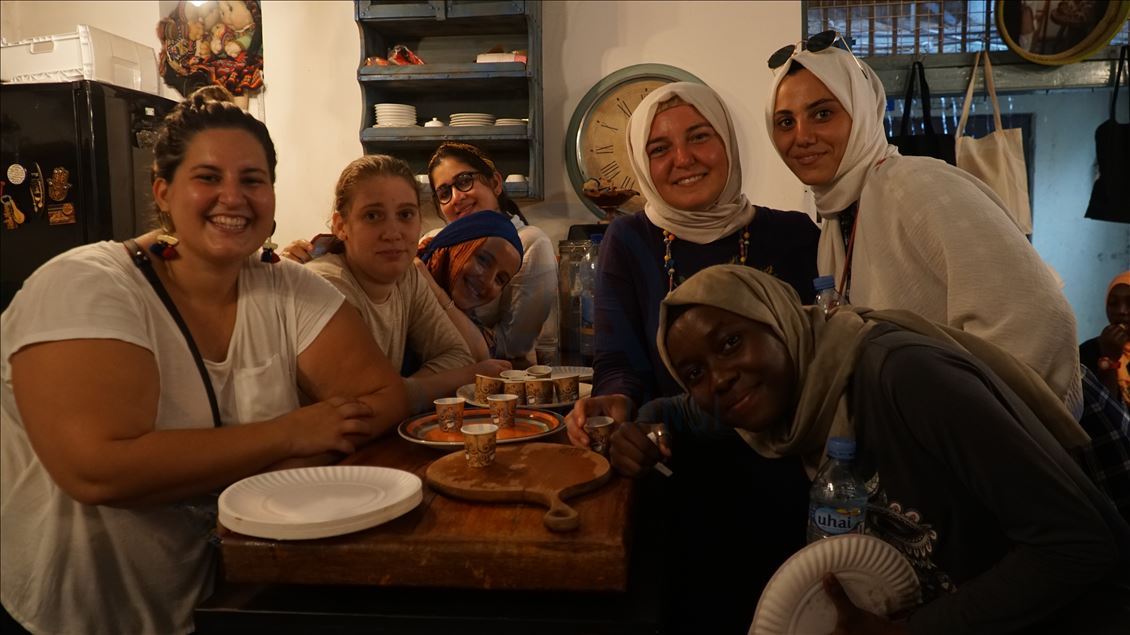 Zanzibar'da, Türk vatandaşı Yentürk'ün kurduğu Assalam Vakfı bölge halkına ışık oldu