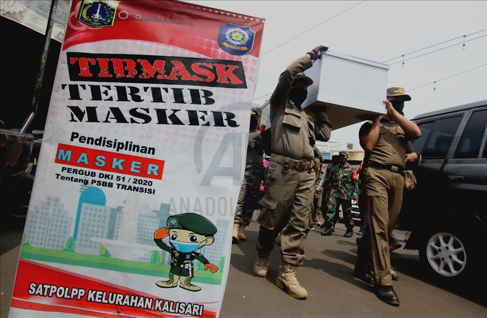 Sanksi merenung di peti mati bagi pelanggar protokol kesehatan