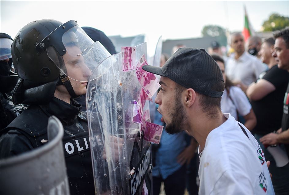 Bulgaristan'da hükümet karşıtı protestolar sürüyor