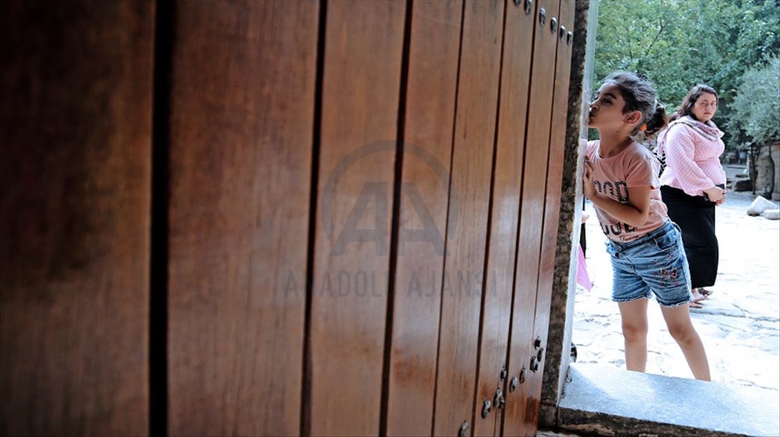 لالش.. شوێنە پیرۆزەکەی پەیڕەوانی ئایینی ئێزدی 
