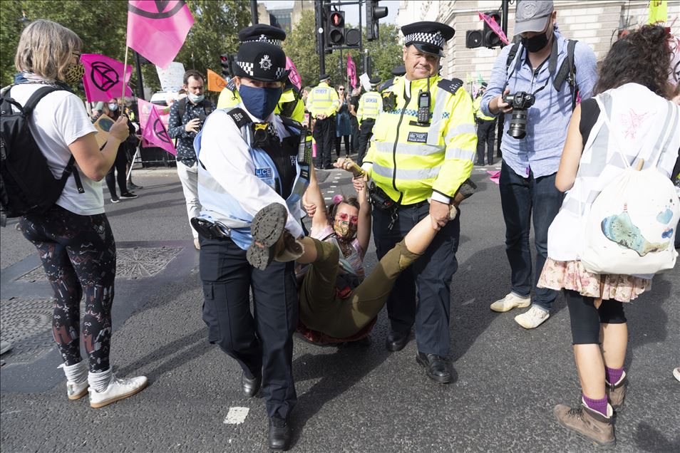Londra'da iklim değişikliği gösterisi