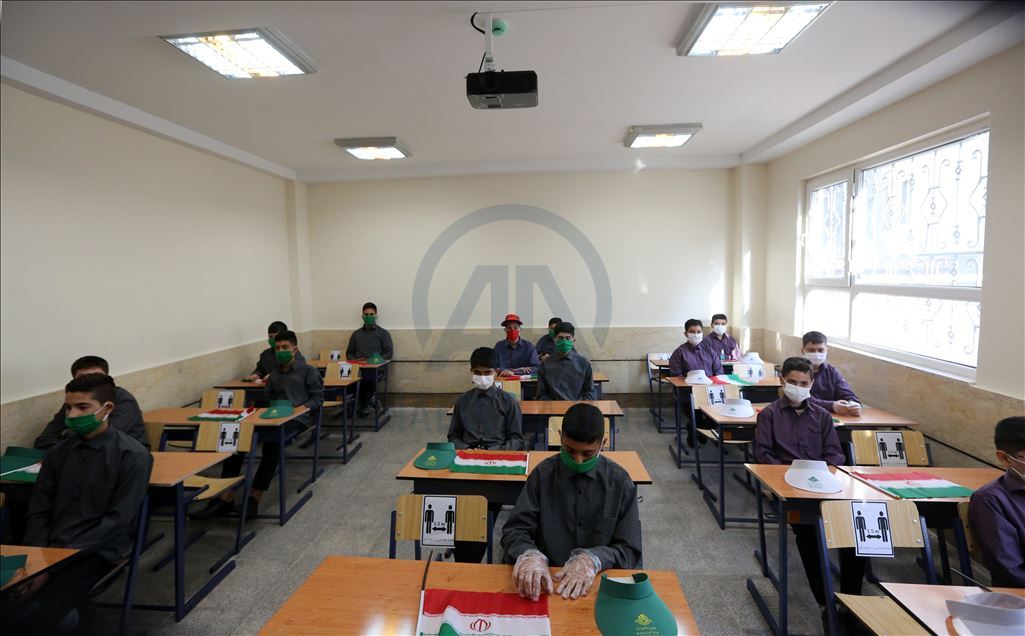 ئێران.. دەستیپێکردنی ساڵی نوێی خوێندن لە سێبەری کۆرۆنادا