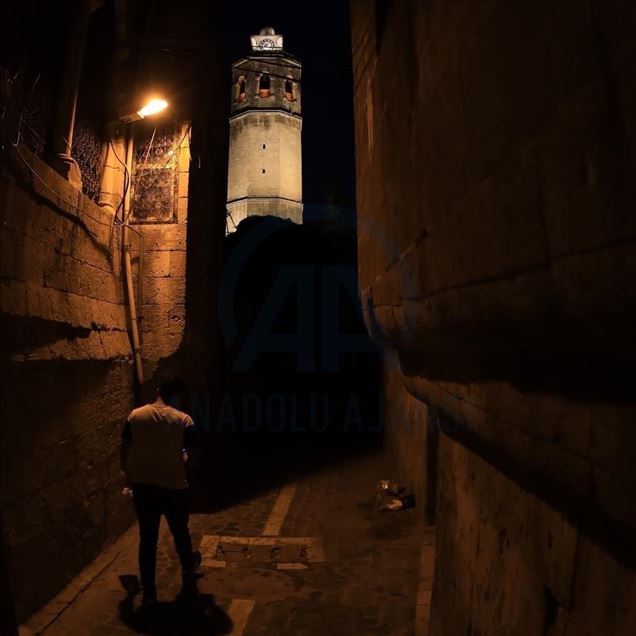 Şanlıurfa'da 3 dine ev sahipliği yapan tarihi Ulu Cami ışıklandırıldı