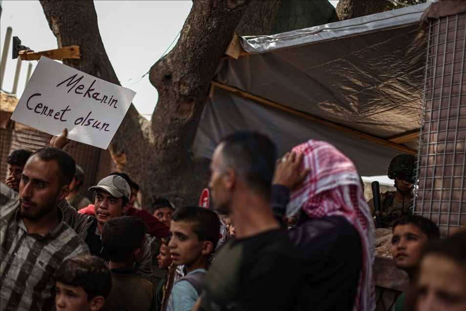 سوريا.. أهالي إدلب ينظمون تظاهرة تضامنية مع الجيش التركي